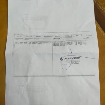 Adidas Ayakkabılarda Beklenmedik Yırtılma Sorunu