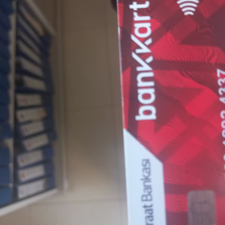 Ziraat Bank Geldautomat buchte falschen Betrag nach Einzahlung von 7.400 ₺