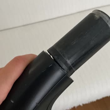 Garanti Kapsamındaki Süpürge Parçaları Kırıldı