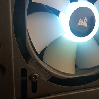 Corsair SP 120 Elite: Проблемы с цветами RGB