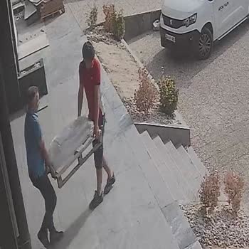 Aras Kargo: Paramparça Teslimat Ve Çözüm Arayışı