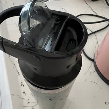 Stanley Thermos kaputter Deckel nicht von Garantie abgedeckt und keine Ersatzteile verfügbar