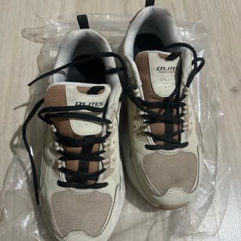 Skechers D'LITES 4.0: Проблема с внутренней подкладкой