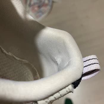 Skechers D'LITES 4.0: Проблема с внутренней подкладкой