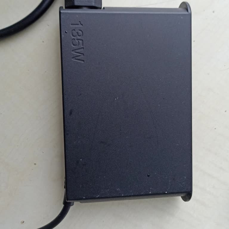 Yetersiz Adaptör Lenovo Gaming Deneyimini Zedeliyor