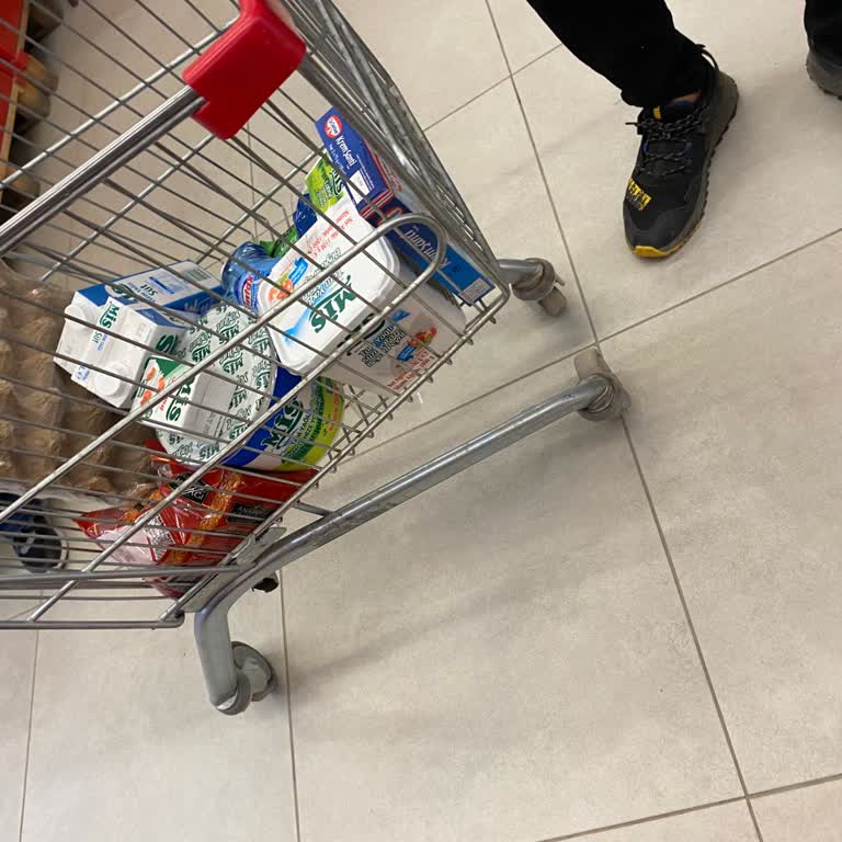 Market Arabası Kazası ve İlgisiz Çalışanlar