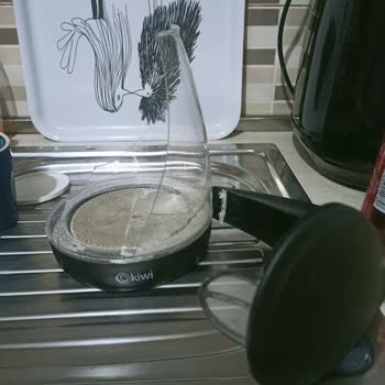 Tehlikeli Kettle Deneyimi: Ciddi Yanık Riski