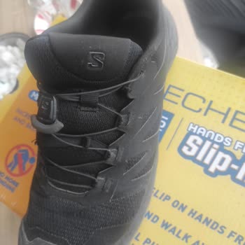 Solomon обувь: проблема с качеством, разрыв ткани