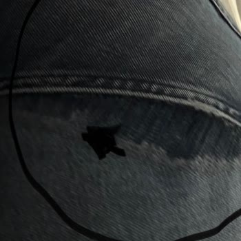COLIN’S Pantolonun Beklenmedik Yırtılmasıyla Yaşanan Durum