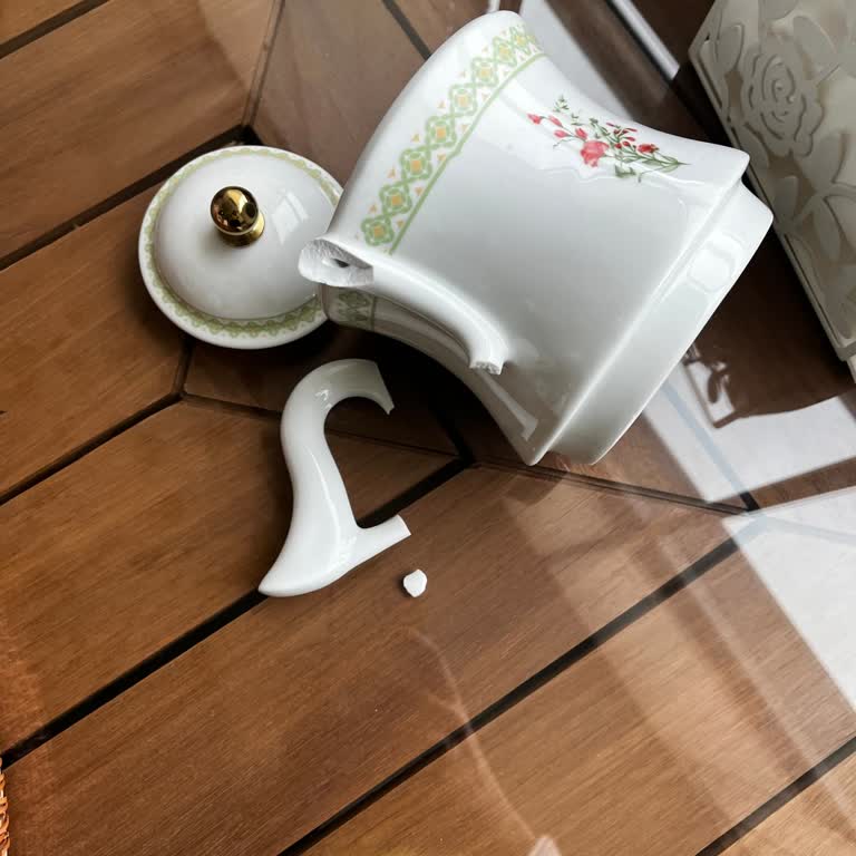 Soylu AVM Kırık Gelen Çaydanlık Ve Yetersiz Müşteri Hizmeti