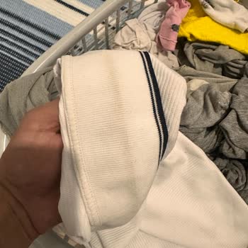 Arçelik Çamaşır Makinesi Leke Çıkarmıyor ve Renk Soluyor