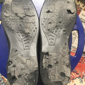 Vahim Durumda Gelen Ayakkabılar ve Sıfır Müşteri Memnuniyeti