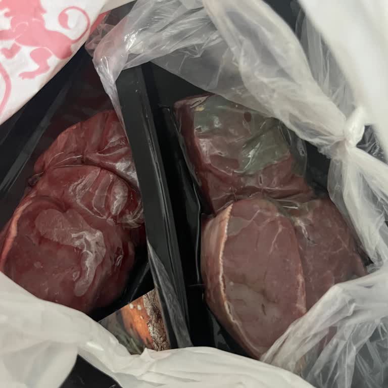 Bozuk Et Kabusu: Evde Tuvalet Kokusu