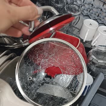 Karaca Züccaciye Emirgan Çelik Tencere Seti Cam Kapak Patlama Sorunu