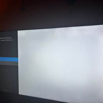 Yeni Alınan TV'de Işık Sızması ve İşletim Sistemi Sorunları