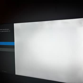 Yeni Alınan TV'de Işık Sızması ve İşletim Sistemi Sorunları