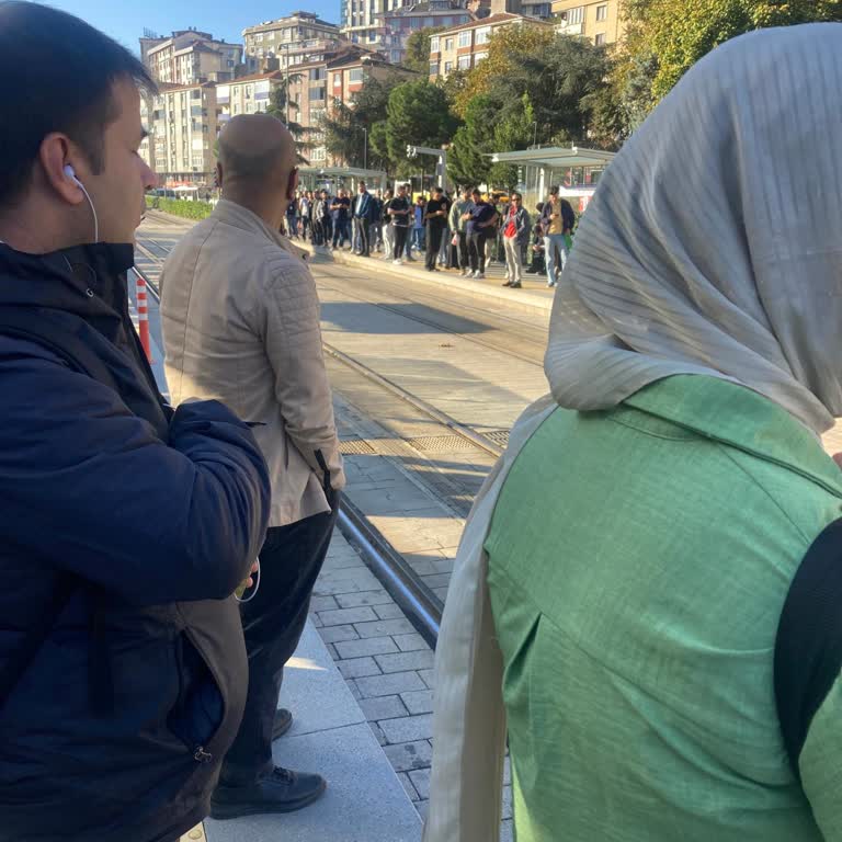 Alibeyköy Metro Hattında Sürekli Gecikme Sorunu