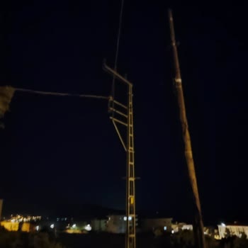 Toroslar Elektrik Dağıtım Eksik Sokak Aydınlatması Tehlike Saçıyor!