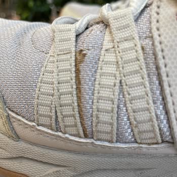 Skechers Ayakkabıda Üretim Hatası ve Yetersiz Müşteri Hizmeti