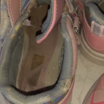 FLO'dan Aldığımız Ayakkabılar Hızla Yıprandı