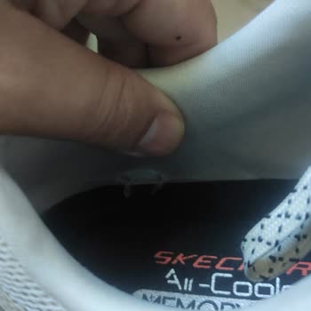 Skechers Ayakkabıda 20 Gün İçinde Yırtılma Sorunu