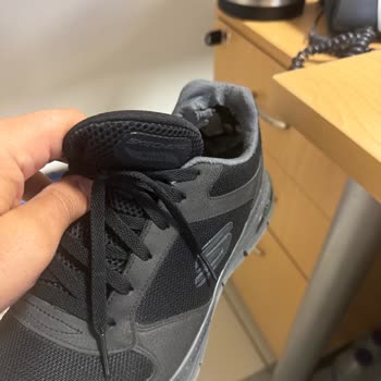 Skechers Ayakkabıda Beklenmedik Yırtılma Sorunu