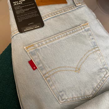 Yanlış Ürün ve Etiket Hatası: Levis'ten Beklenmeyen Deneyim