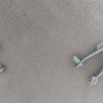 Received Damaged Clip for Kraft 7351-G High Chair – Requesting Replacement Part