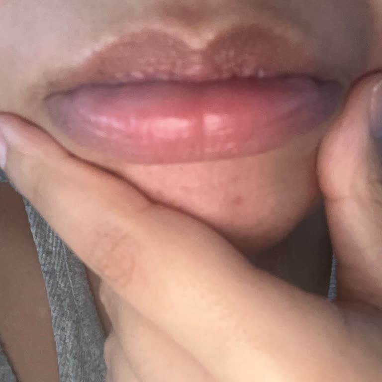 Flormar Lip Stain Dudaklarımı Yaktı ve Kuruttu