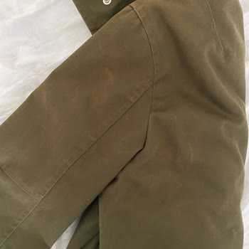 Mango Ceketinde Beklenmedik Renk Değişimi