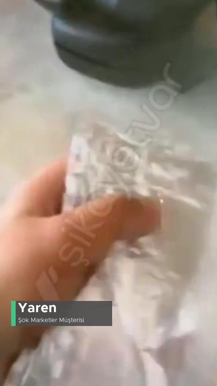 Yarım Çikolata Karmen! videonun kapak resmi