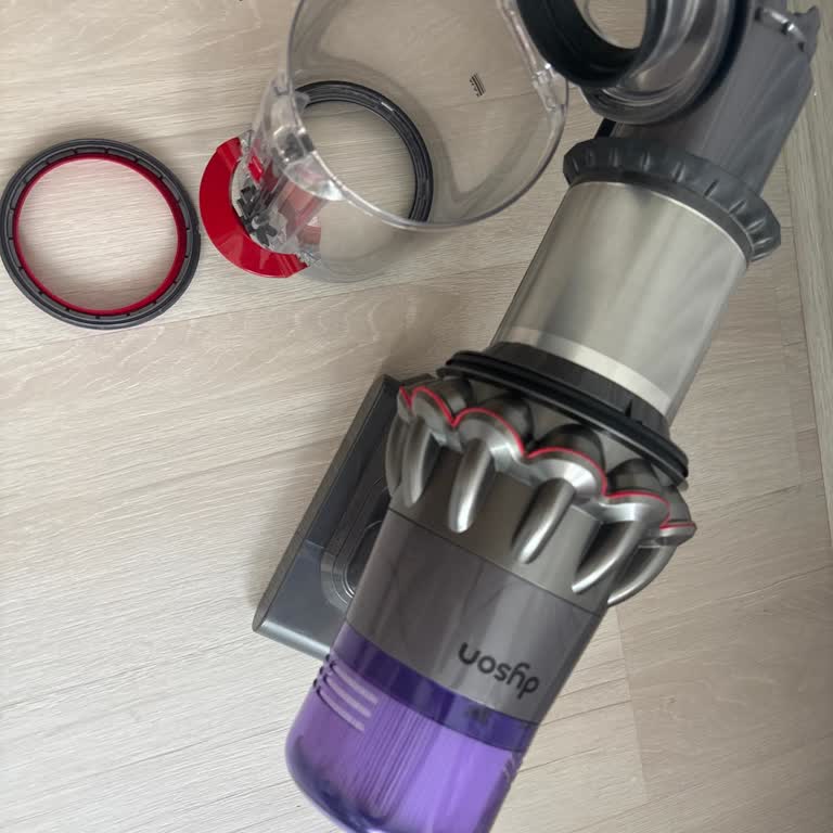 Dyson V11 Süpürge: Bozuk Hazne Mağduriyeti