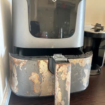 Vestel Airfry'de Beklenmedik Paslanma ve Soyulma Sorunu