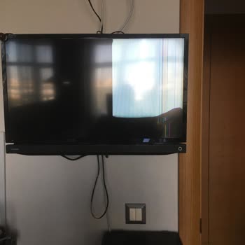 Horoz Nakliyat'ın İhmali: Kırık Televizyon ve Çözülmeyen Sorun
