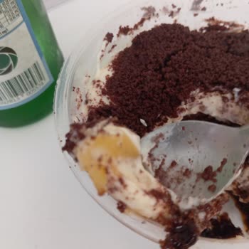 BİM Özsüt Bardak Tramisunun Hayal Kırıklığı Yaratan İçeriği