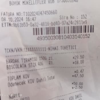 BİM Özsüt Bardak Tramisunun Hayal Kırıklığı Yaratan İçeriği