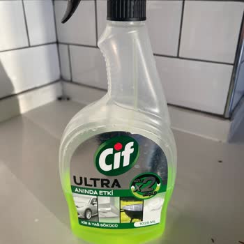 Cif Ultra x2 ile Metal Süpürgeliklerde Hayal Kırıklığı
