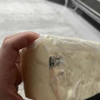 Migros Hemen'den Gelen Bozuk Ürünler: Müşteri Sağlığı Tehlikede
