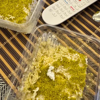 Hijyen Skandalı: Tatlılardan Çıkan Saç Kılları