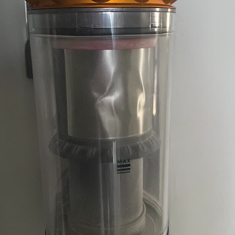 Dyson Süpürgemin Metal Kısmı Yamuldu