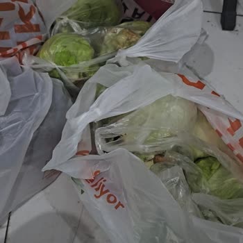 Migros'tan Gelen Hayal Kırıklığı: Çürük ve Küçük Marullar