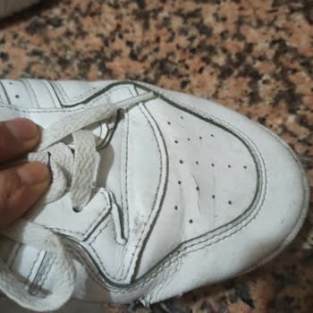 Adidas Ayakkabıda Erken Yıpranma Sorunu