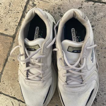 Skechers Ayakkabıda Yırtık Sorunu ve Olumsuz İnceleme Sonucu