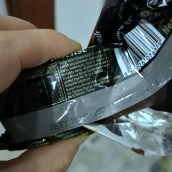 Bozuk Eti Brownie İntense: Son Kullanım Tarihine Rağmen Acı Sürpriz