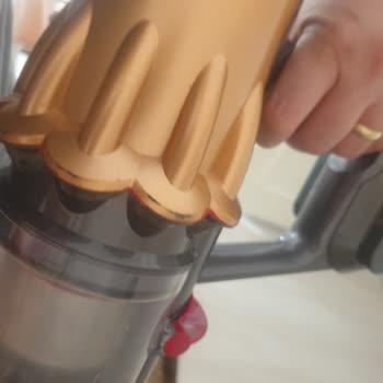 Dyson Süpürgemin Sorunları Bitmiyor!