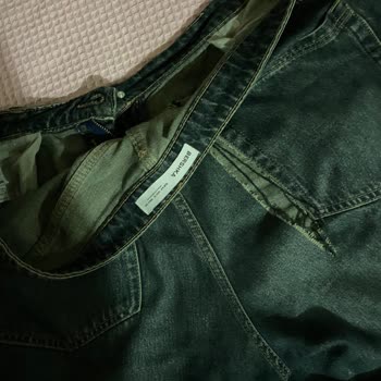 Bershka'dan Aldığım Pantolon İkinci Kullanımda Yırtıldı