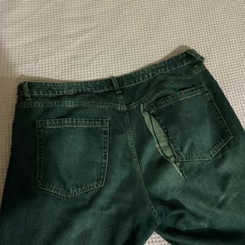 Bershka'dan Aldığım Pantolon İkinci Kullanımda Yırtıldı