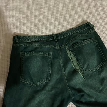 Bershka'dan Aldığım Pantolon İkinci Kullanımda Yırtıldı