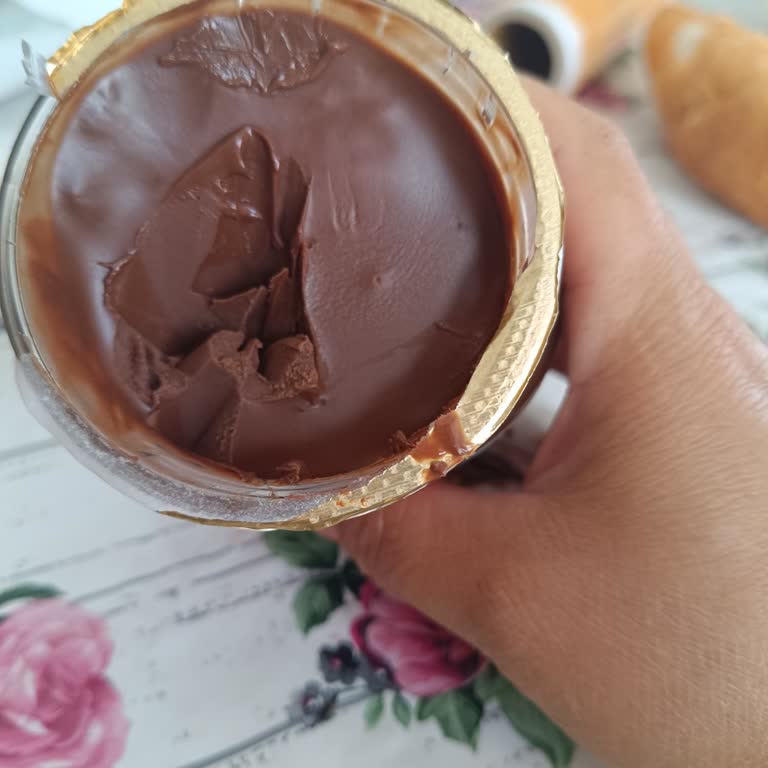 Nutella Kalitesizliği: Taş Gibi Çikolata