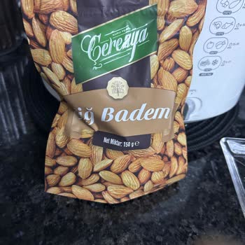 Çiğ Badem Ürününde Şok Edici Manzara